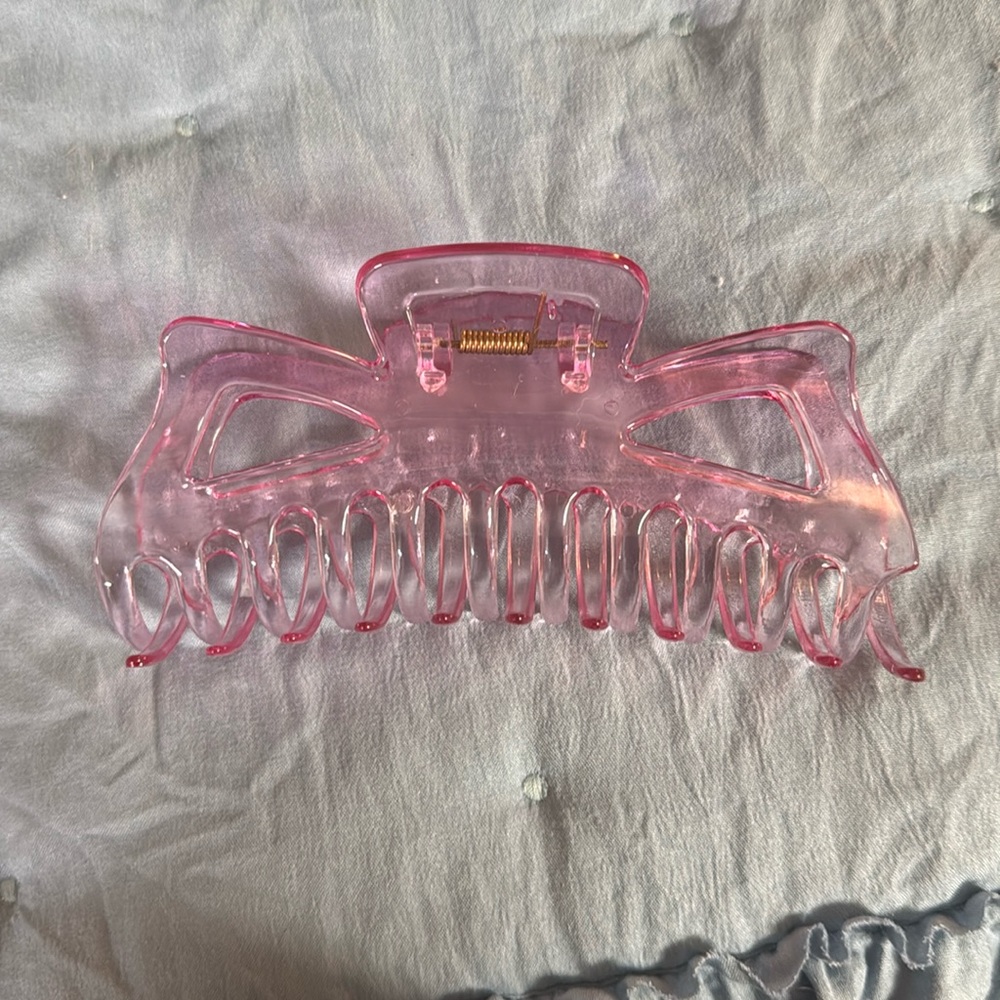 Large Pink Claw Clip